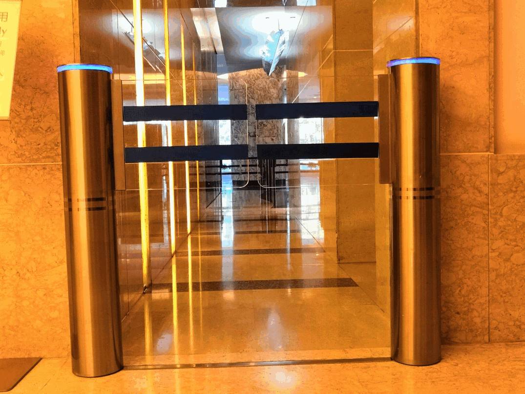 Automatic Swing Gate for Supermarket - Dual-Post Induction Sensor Barrier for Retail Entrance Management